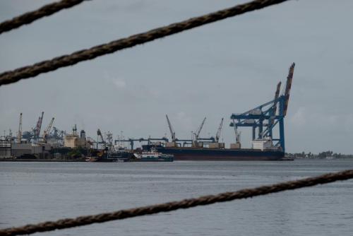 Le quai Sud du port vu depuis le quai Ouest.